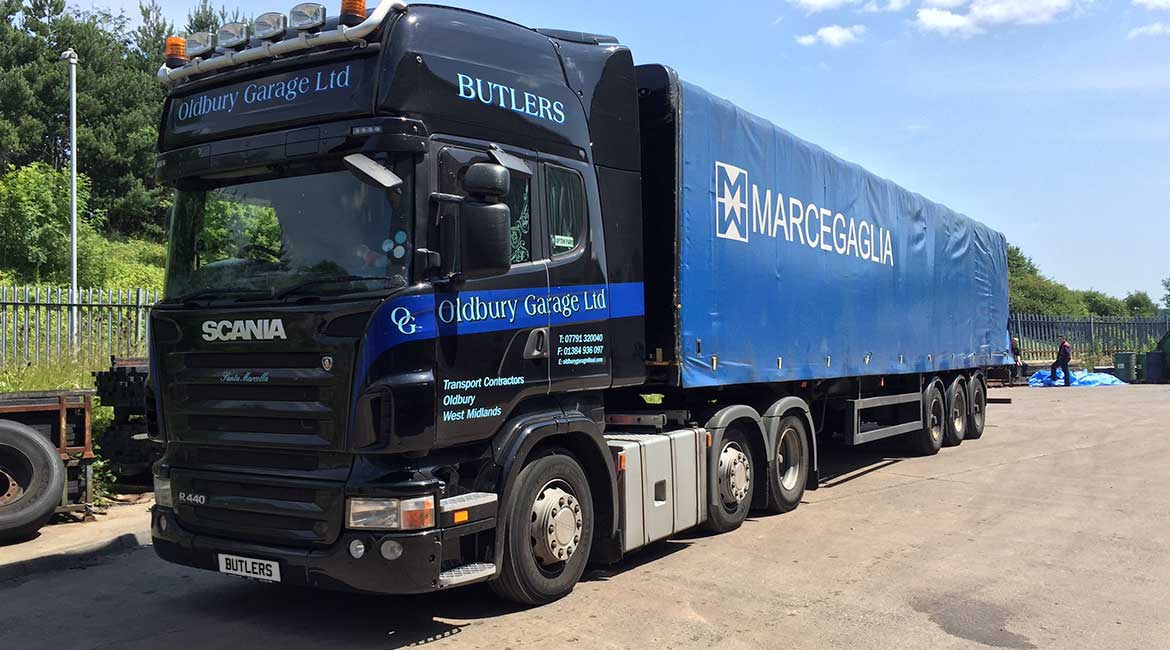 Butlers Haulage Slidaflex body trailers - Butlers Haulage